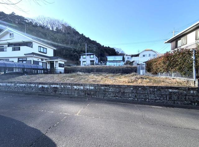 比企郡小川町木部　売地の前面道路含む現地写真