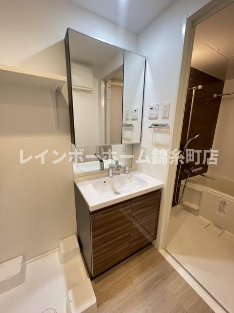 GENOVIA押上Ⅱの独立洗面台
