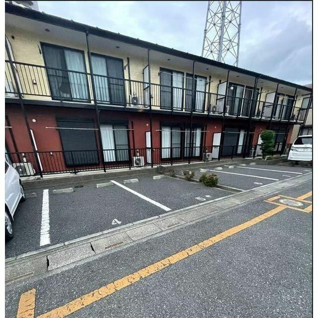 アムール　Ｒｉｒｏの駐車場