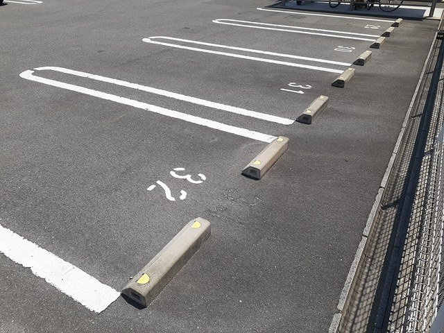 エスペランサ香寺Ⅱの駐車場