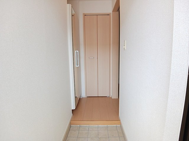 プロムナード弐番館の玄関