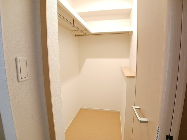 プロムナード弐番館の収納