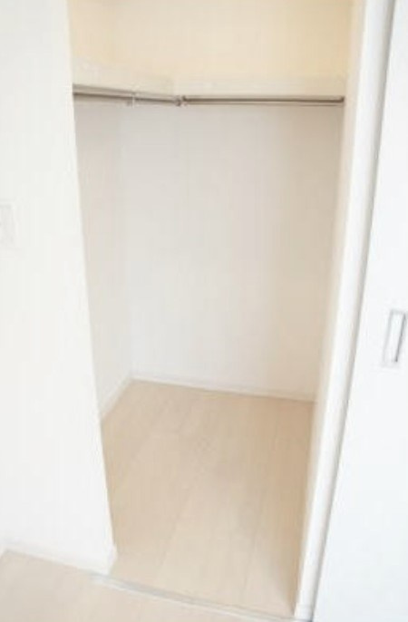 市川市市川１丁目の賃貸マンションの収納