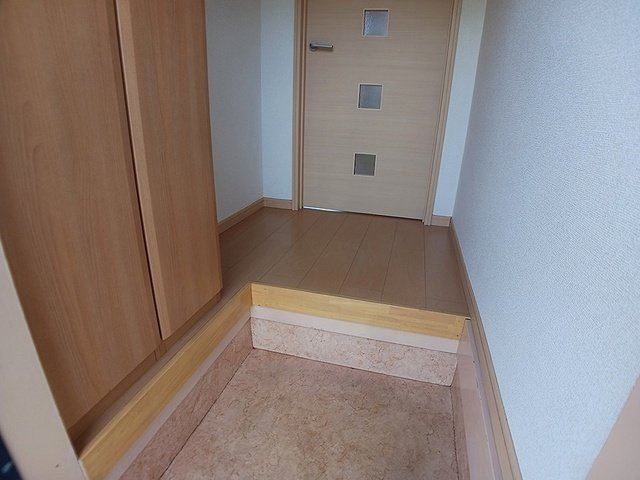 アリビラⅡの玄関
