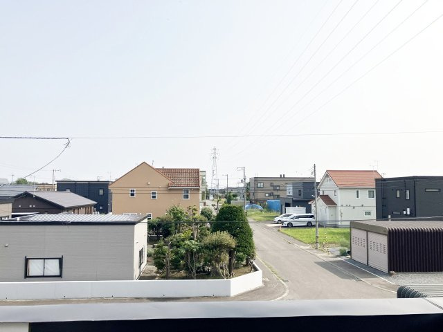 石狩郡当別町末広　令和3年築戸建のトイレ|トイレには気の利いたカウンター付き♪