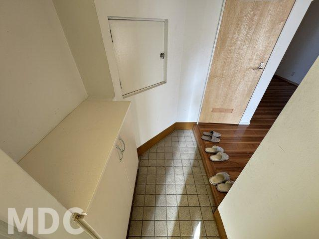 徳島市北矢三町４丁目の賃貸マンションの玄関