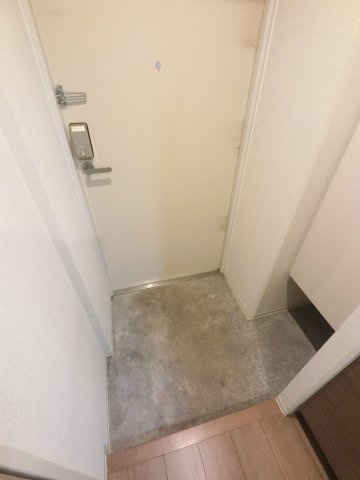 AGREVEの玄関