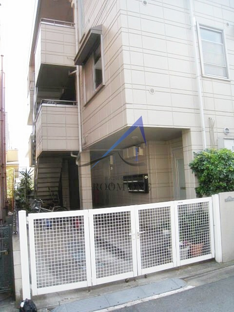 ポーメゾンのエントランス|エントランスです。