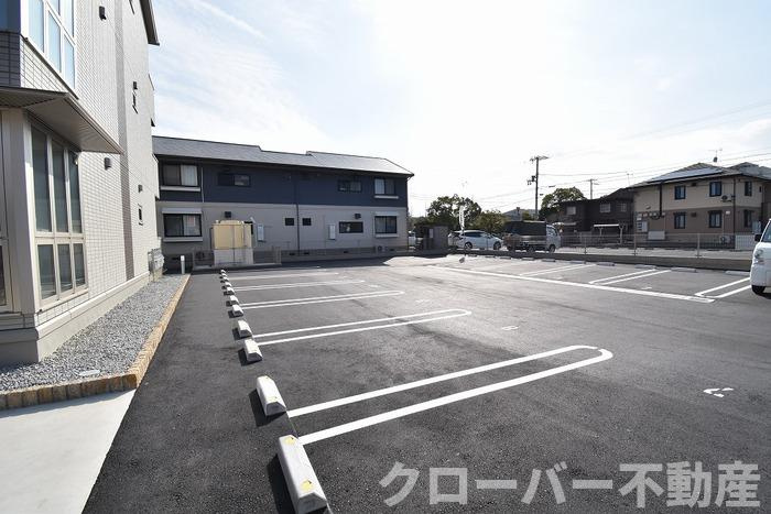 エポックハイツ屋島の駐車場|駐車場
