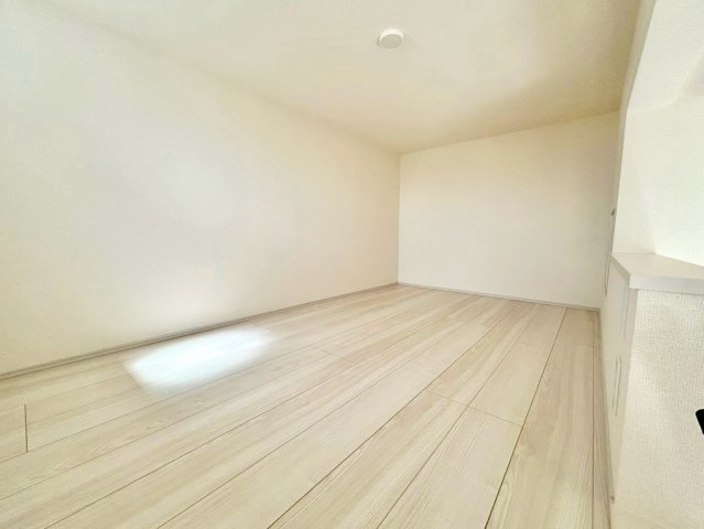 【仲介手数料無料】川越市岸町２丁目の収納|「ロフトは、収納や趣味スペースとして活用できる便利なプラス空間。天井高を活かした立体的な造りで、居室を広く使える人気の仕様です。