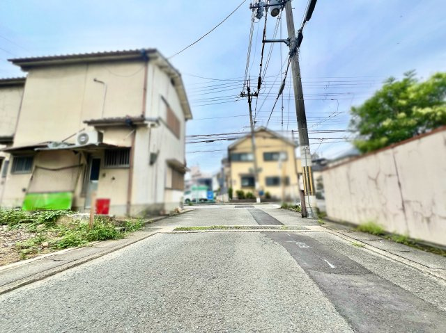 【前面道路含む現地写真】の画像