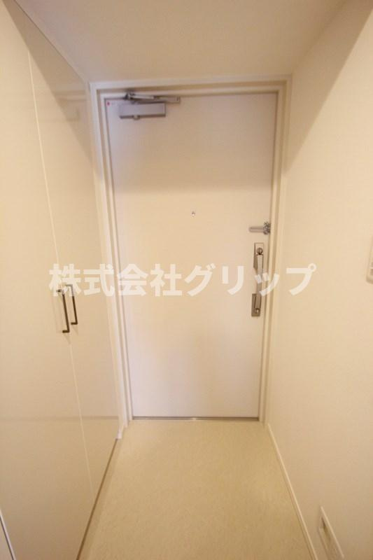 パークアクシス横濱関内スクエアの玄関