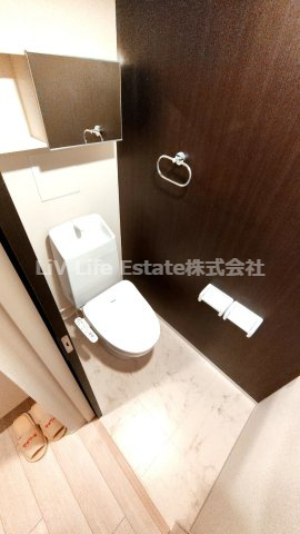 ヴィラ　アルブル　　　旧）東大泉６丁目マンション新築工事のトイレ