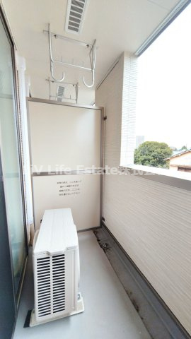 ヴィラ　アルブル　　　旧）東大泉６丁目マンション新築工事のバルコニー