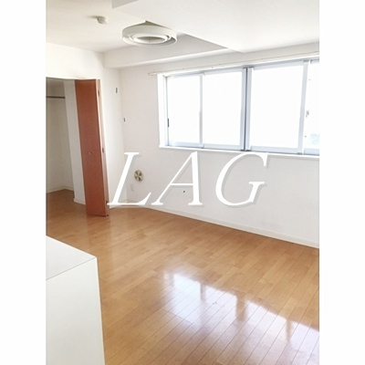 【居間・リビング】 | フローラガーデン | 洋室のお部屋です。