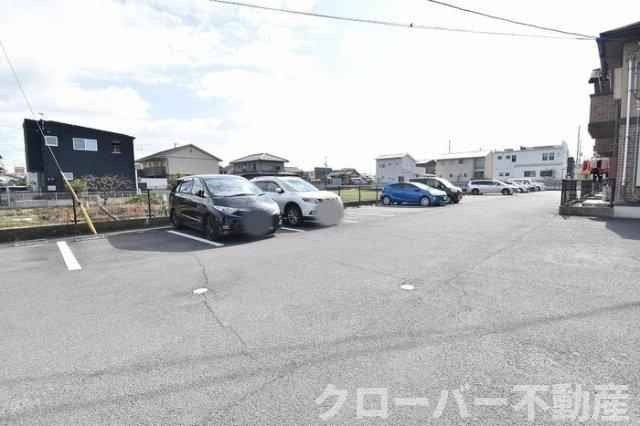 メゾンシャルム木太 B棟の駐車場|駐車場