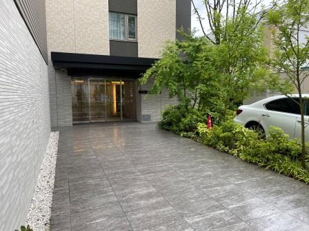 ドゥーエ武蔵浦和のエントランス