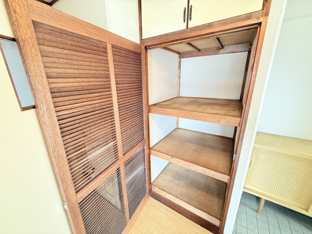 コーポ瑞ケ丘の収納