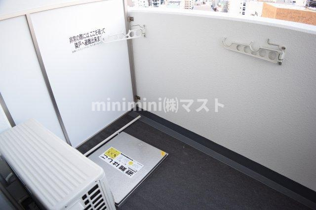 ラシュレエグゼ難波南のバルコニー