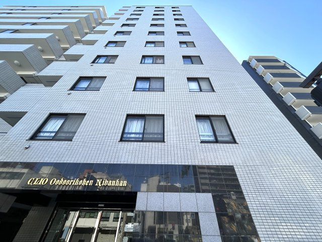 ３方角部屋で明るい室内♪やっぱり日光にあたるって大事だと思う今日この頃。室内が明るいと起きた時から元気になれる感じしますよね！だって人間だもの。な【クリオ大通り公園弐番館】リノベーション