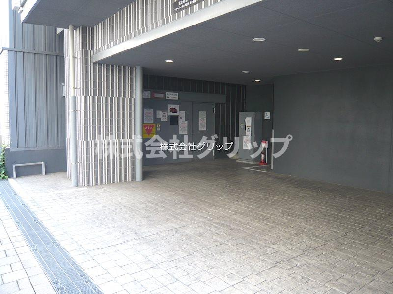 パークアクシス横濱関内スクエアの駐車場
