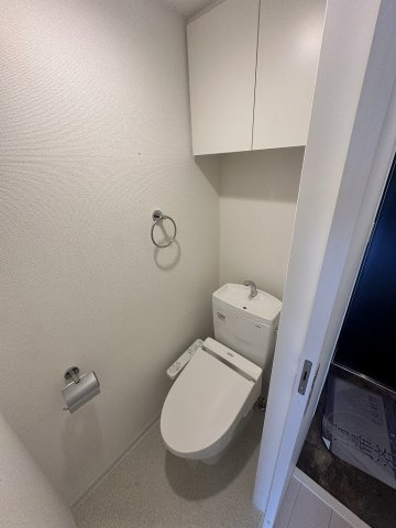 セレニテ福島カルムのトイレ|※別号室参考写真