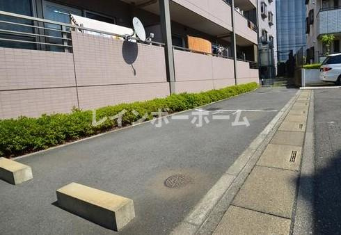 ブリランテふじみ野の駐車場
