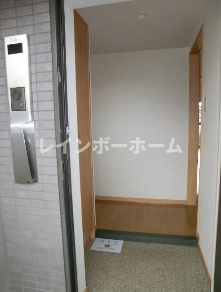 ブリランテふじみ野の玄関