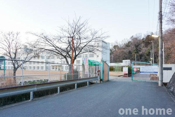 安岡寺町5丁目建物付き土地の周辺|◆高槻市立北清水小学校 徒歩6分！