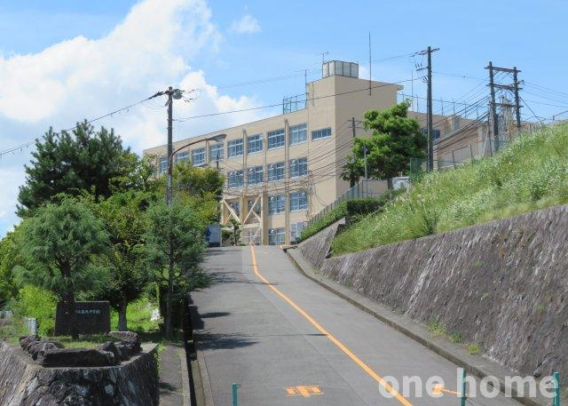 安岡寺町5丁目建物付き土地の周辺|◆高槻市立北清水中学校 徒歩6分！