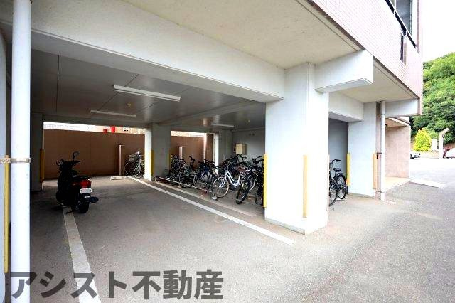 HWT横田の駐車場