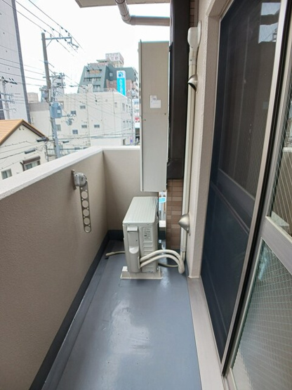 【バルコニー】エッセンティア春日野