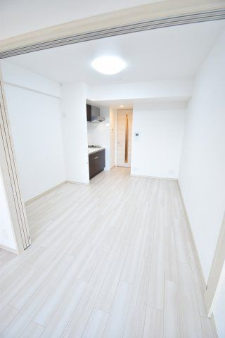 グランカーサ難波元町の居間・リビング