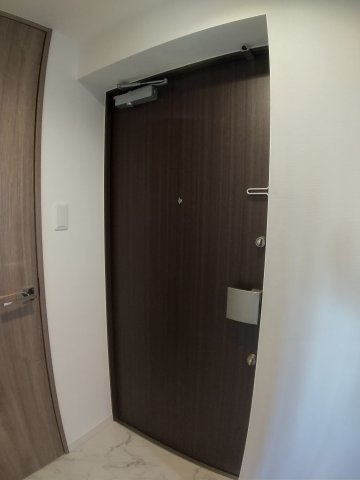 S-RESIDENCE両国sereaの玄関