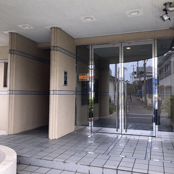 ラ カーサ アイカワのエントランス