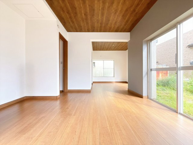 【居間・リビング】 | 高崎市下豊岡町　中古住宅