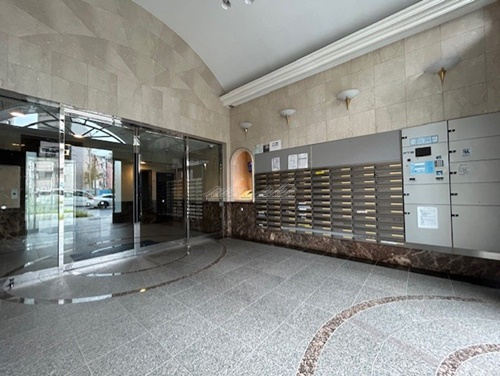 【エントランス】グリフィン横浜・西口壱番館