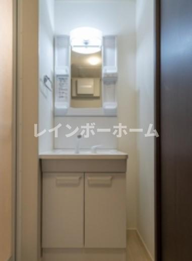 デザインメゾン本町の独立洗面台