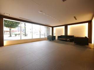 ズーム横浜スクエアのロビー