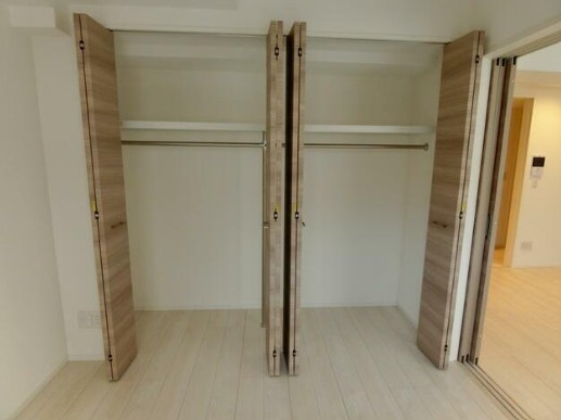 新宿区新小川町の賃貸マンションの収納