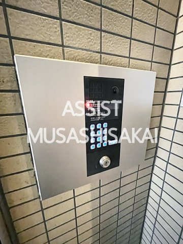 アドニス・モリヤのセキュリティ