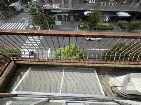 第二山本マンションのバルコニー