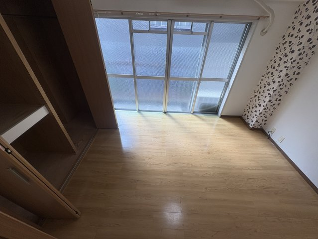 第二山本マンションの洋室