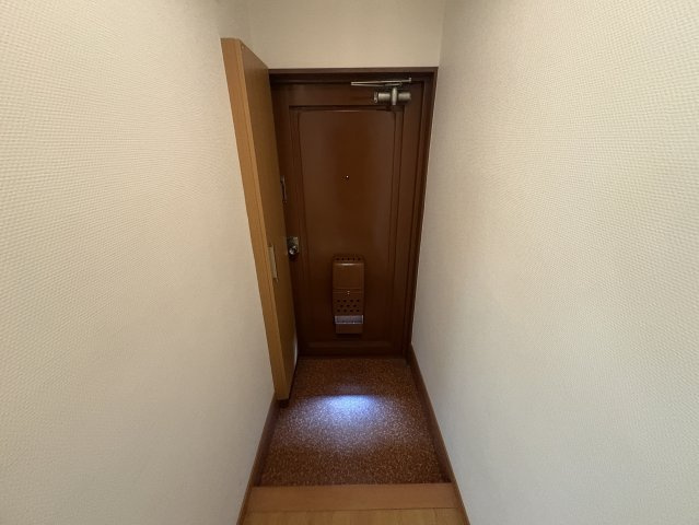 第二山本マンションの玄関