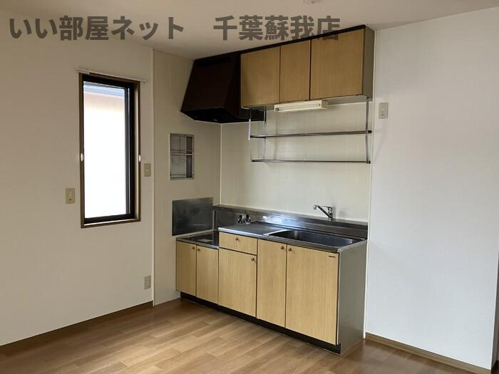 ツインヴィラ　Ⅱのキッチン|コンパクトなキッチンで掃除もラクラク
