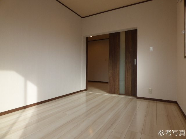 ハウスメモリアル６ の洋室