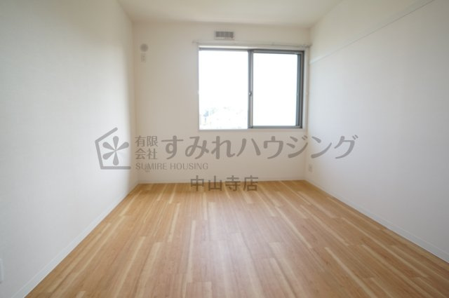 久代３丁目戸建貸家の玄関