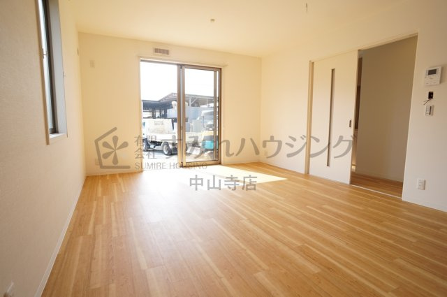 久代３丁目戸建貸家の収納
