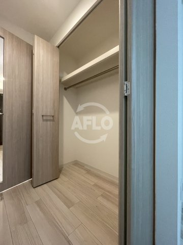 ワールドアイ難波南PORTA の収納|ワールドアイ難波南PORTA　クローゼット