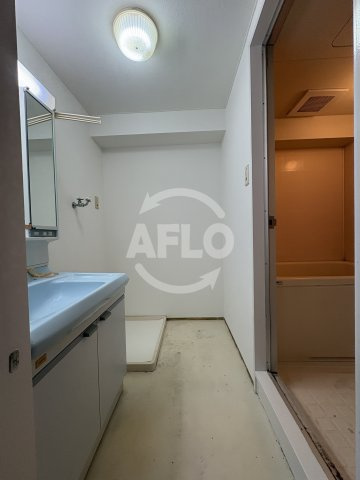 Home Builder Ebisu　大国小学校区の洗面所|Home Builder Ebisu　洗面脱衣所